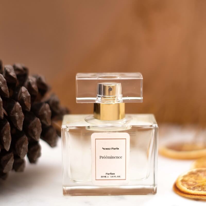 Prééminence un parfum pour femme longue durée - Les Parfums Nesuz